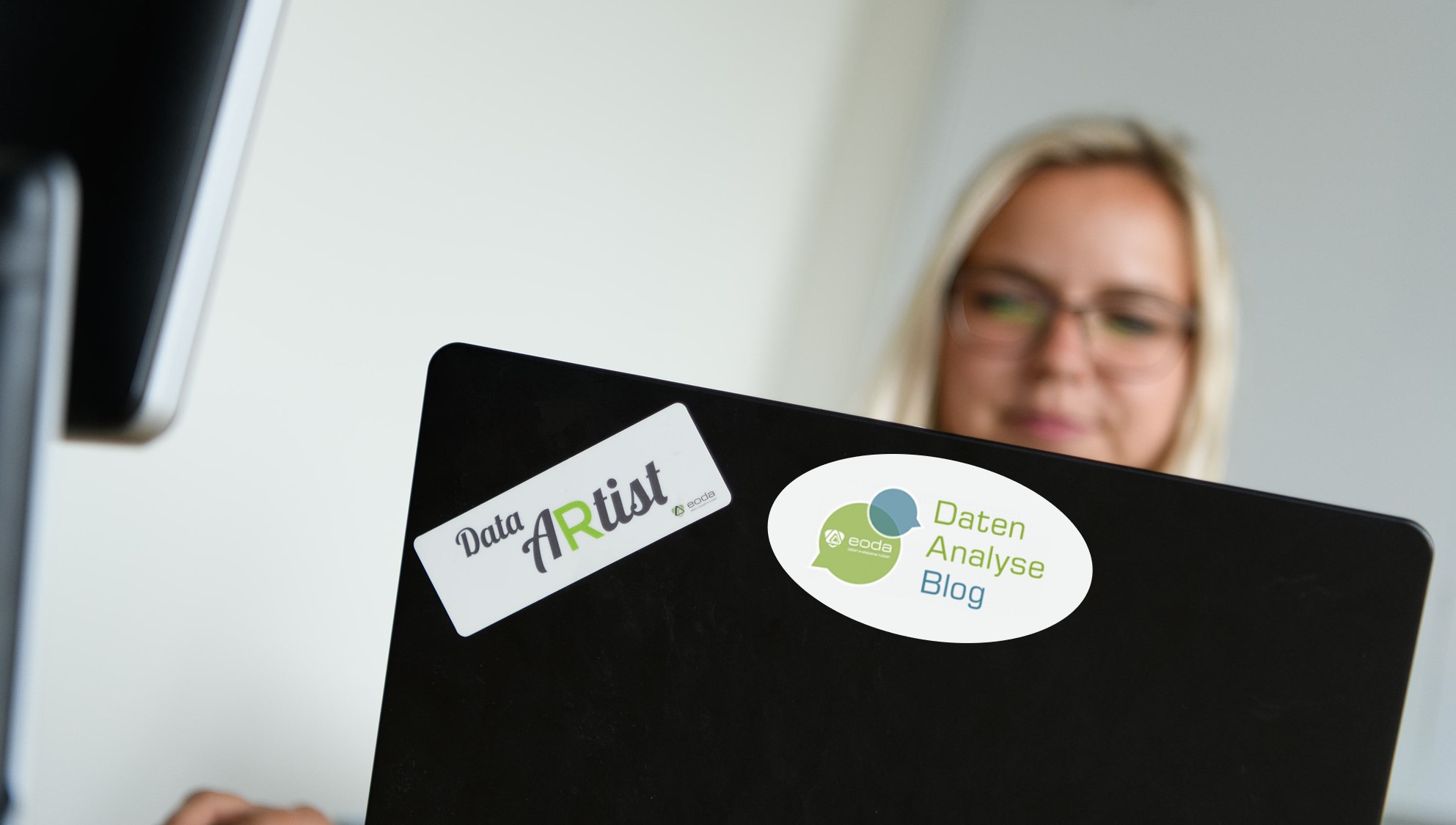 laptop-mit-sticker