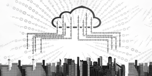 Data Science horizontale Skalierung, symbolisiert durch Skyline mit Data Cloud