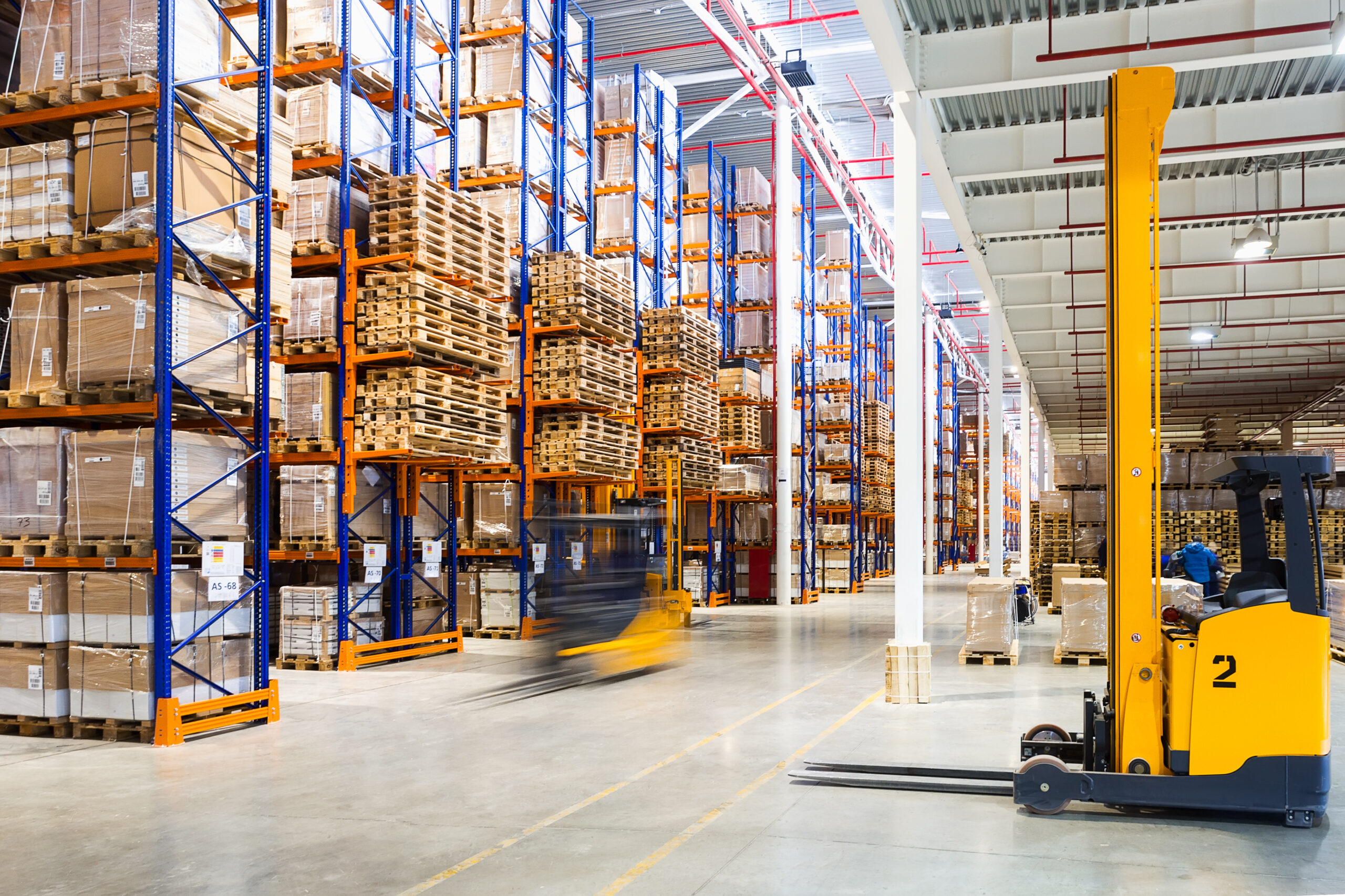 shutterstock_Logistik-Lager shutterstock_Logistik-Lager